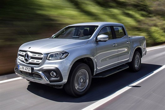 2 Mercedes -Benz X-Class