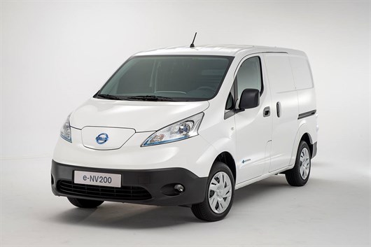 8 Nissan E -NV 200