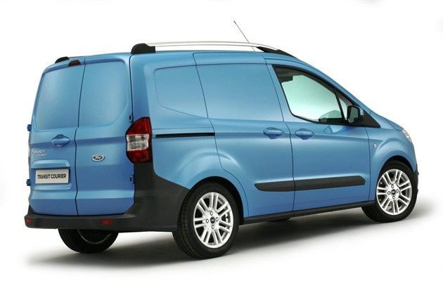 673120_All -new Ford Transit Courier (4)