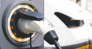 Government extends plug-in van grant to 2024/25